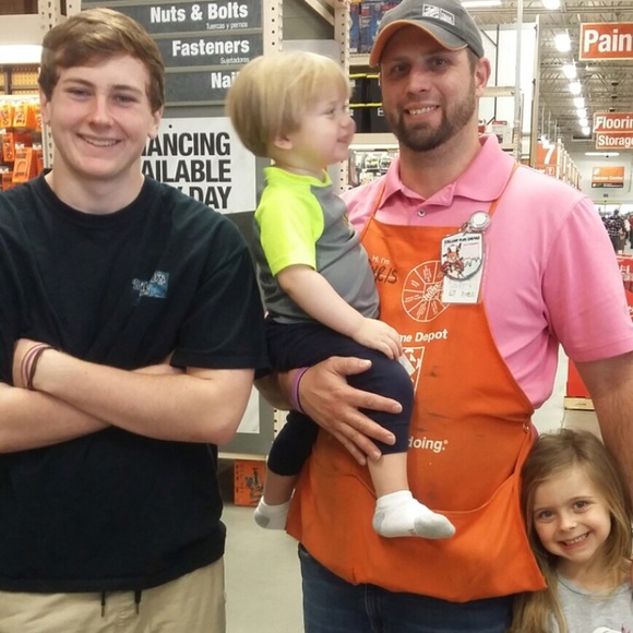 ❤️Meet your Posher, Connie❤️ 💜PRAY*LOVE*LIVE💜 - Picture 8 of 8